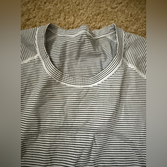 Lululemon Swiftly Tee - Picture 2 of 9